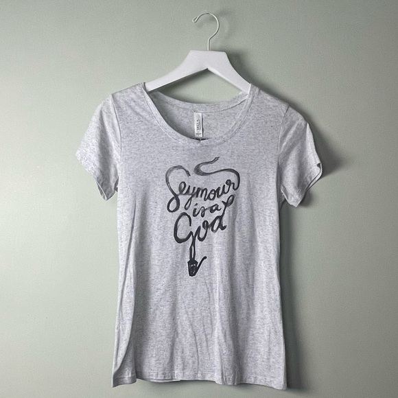 Victory Chick® Graphic T-Shirt Heather Gray / Seymour is a God / Size L - Picture 2 of 8